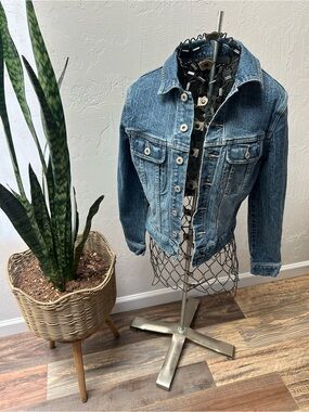 Express Jeans Stretch Denim Jacket Women’s Size Small Fitted Blue Jean Jacket
